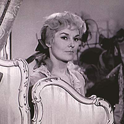 Elaine Griffin, Ella Congreve