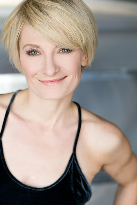 Paula Eliott