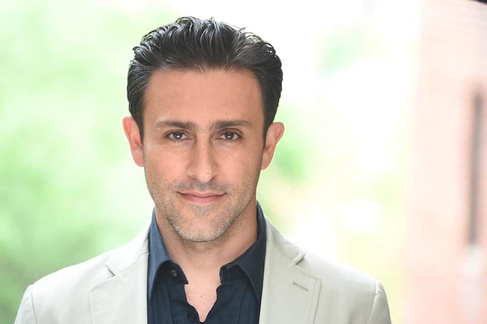 Arash Mokhtar