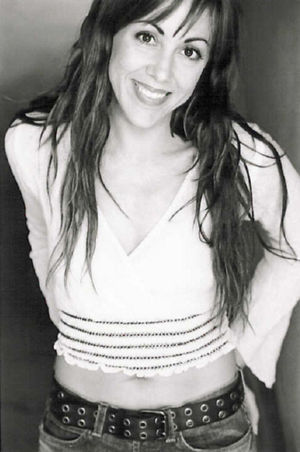 Laura Buckles