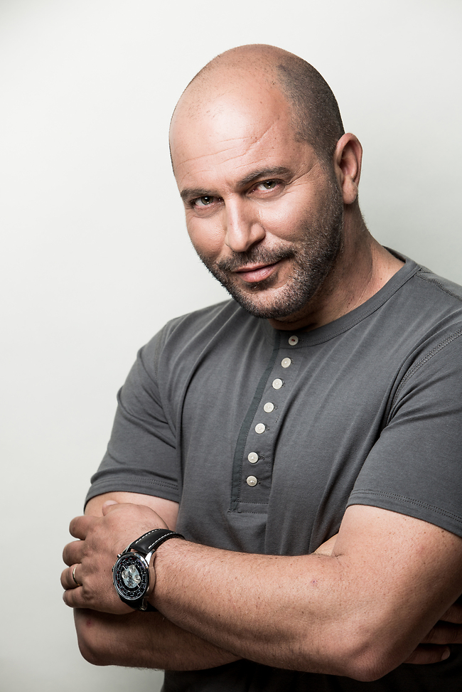 Lior Raz